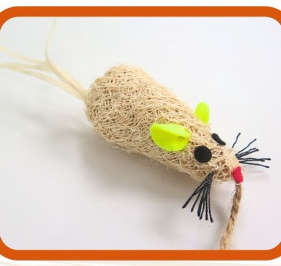 Loofah mouse toy